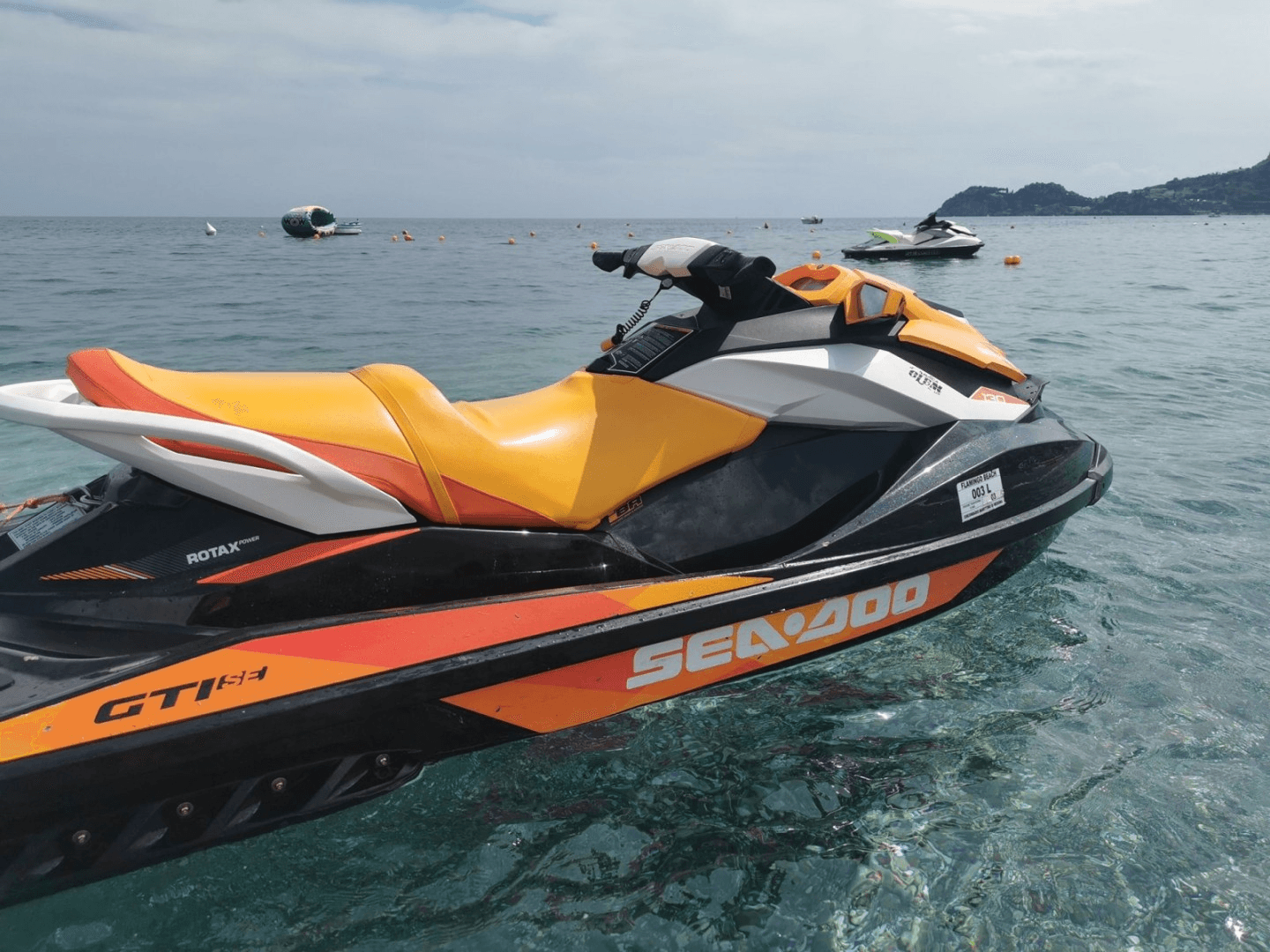 Noleggio gommoni e moto d’acqua